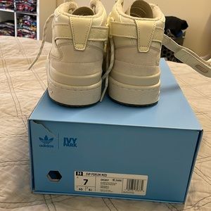 Ivy park adidas forum mid